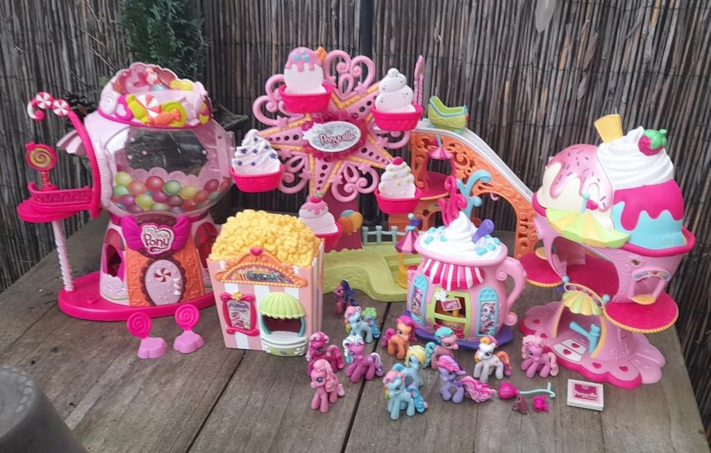 Ponyville, little pony, Kinderen en Baby's, Speelgoed | My Little Pony, Ophalen of Verzenden, Gebruikt