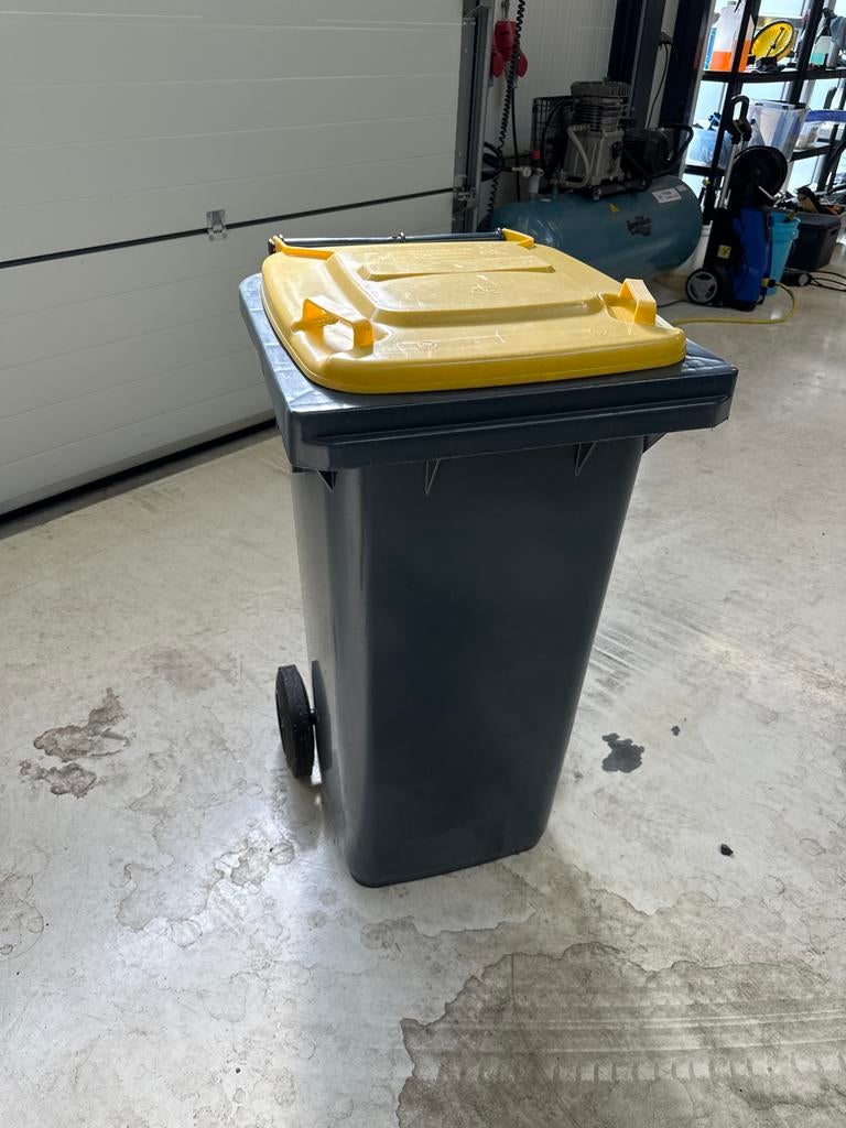 Manutan rolcontainer 120L met geel deksel, Ophalen, Kunststof, Gebruikt, 40 liter of meer
