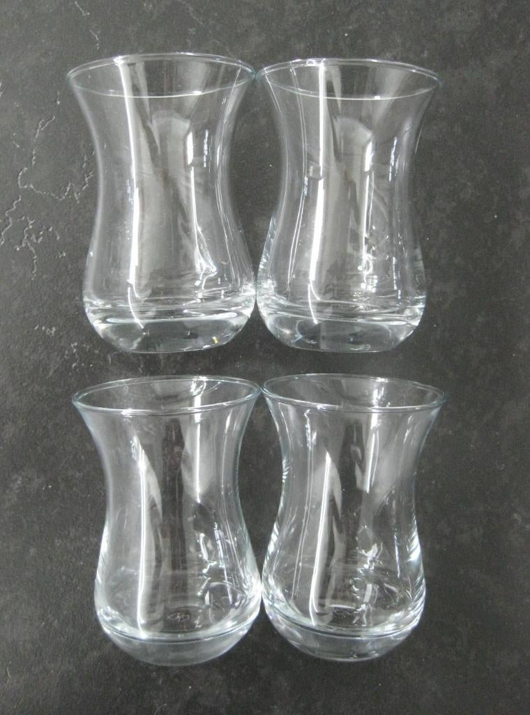 4 glaasjes 4 turkse theeglazen, pahsabahce, Verzamelen, Glas en Borrelglaasjes, Ophalen of Verzenden, Zo goed als nieuw, Overige typen