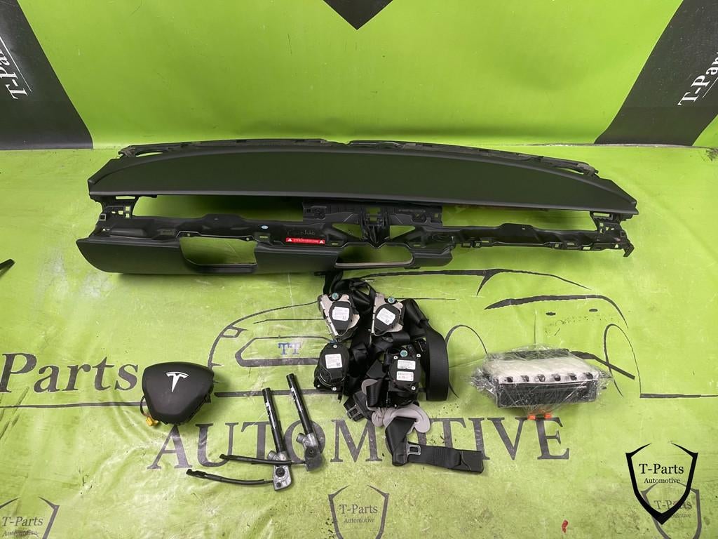 tesla model 3 airbag set dashboard stuurairbag gordels, Auto-onderdelen, Info@fabrikant.eu, Ophalen of Verzenden, Fabrikantstraat 1
1000 AA  Amsterdam