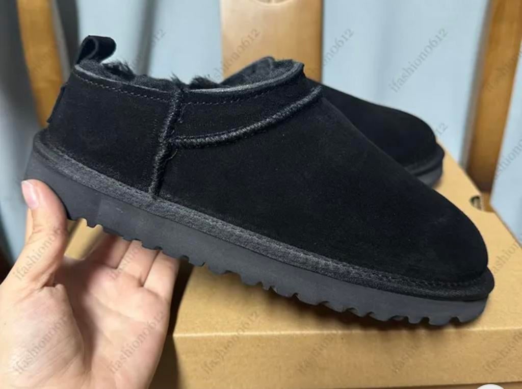 UGG ultra micro mini classic 36, Kleding | Dames, Schoenen, Ophalen of Verzenden, Nieuw, Bruin, Snowboots