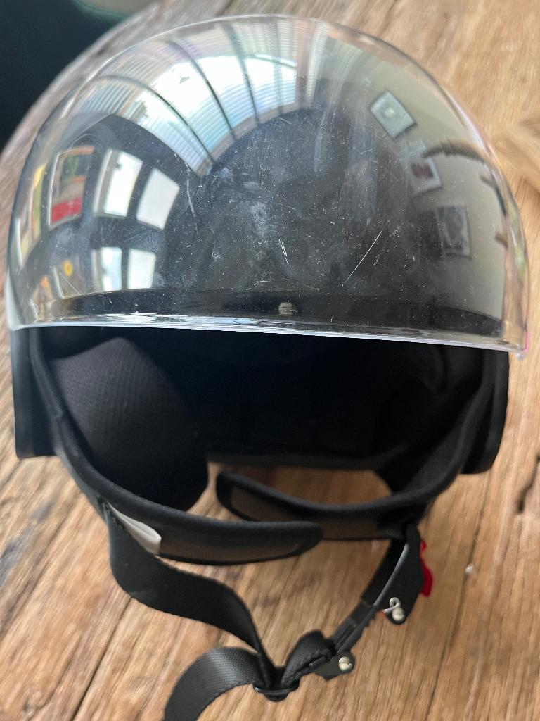 Helm, Fietsen en Brommers, Ophalen, Zo goed als nieuw, Vinz