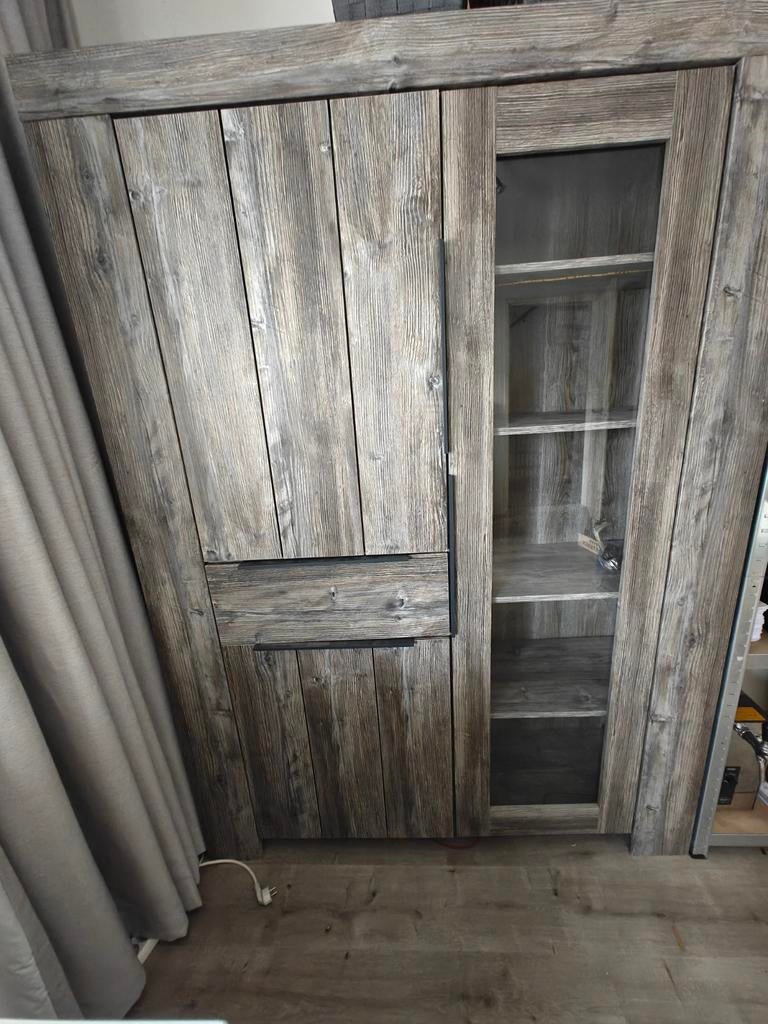 Kast met vitrine, Ophalen, 25 tot 50 cm, 50 tot 100 cm, 150 tot 200 cm