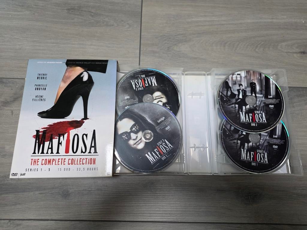 Mafiosa complete serie DVD box, Cd's en Dvd's, Ophalen of Verzenden, Zo goed als nieuw, Boxset