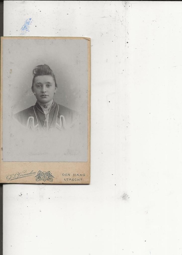 CdV Jonge vrouw met donker uiterlijk CJL Vermeulen, Verzamelen, Ophalen of Verzenden, Voor 1920, Ongelopen, Zuid-Holland