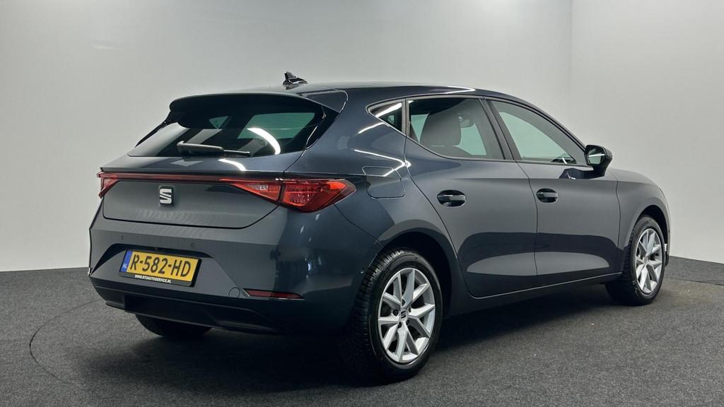 Seat Leon 1.0 eTSI Style Business Intense CAMERA CARPLAY ADA, Stof, Gebruikt, Euro 6, Met garantie (alle)