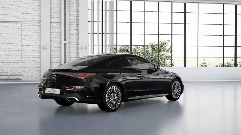 Mercedes-Benz CLE Coupé 300 e AMG Line | Night | Panoramada, Auto's, Mercedes-Benz, 4 cilinders, 4 stoelen, Zwart, CLE Coupé