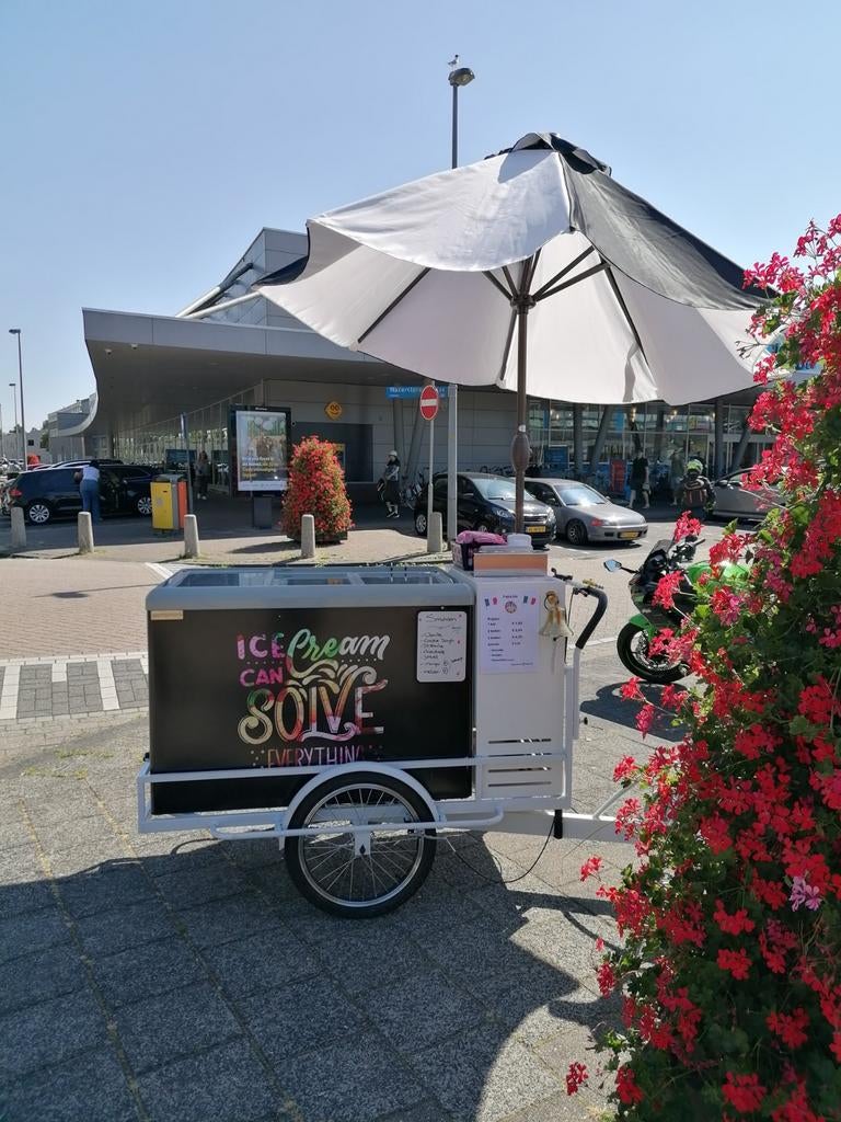 Ijsfiets voor ondernemer - Start de zomer feestelijk!, Fietsen en Brommers, Fietsen | Bakfietsen, Gebruikt, Goederen, Elektrisch