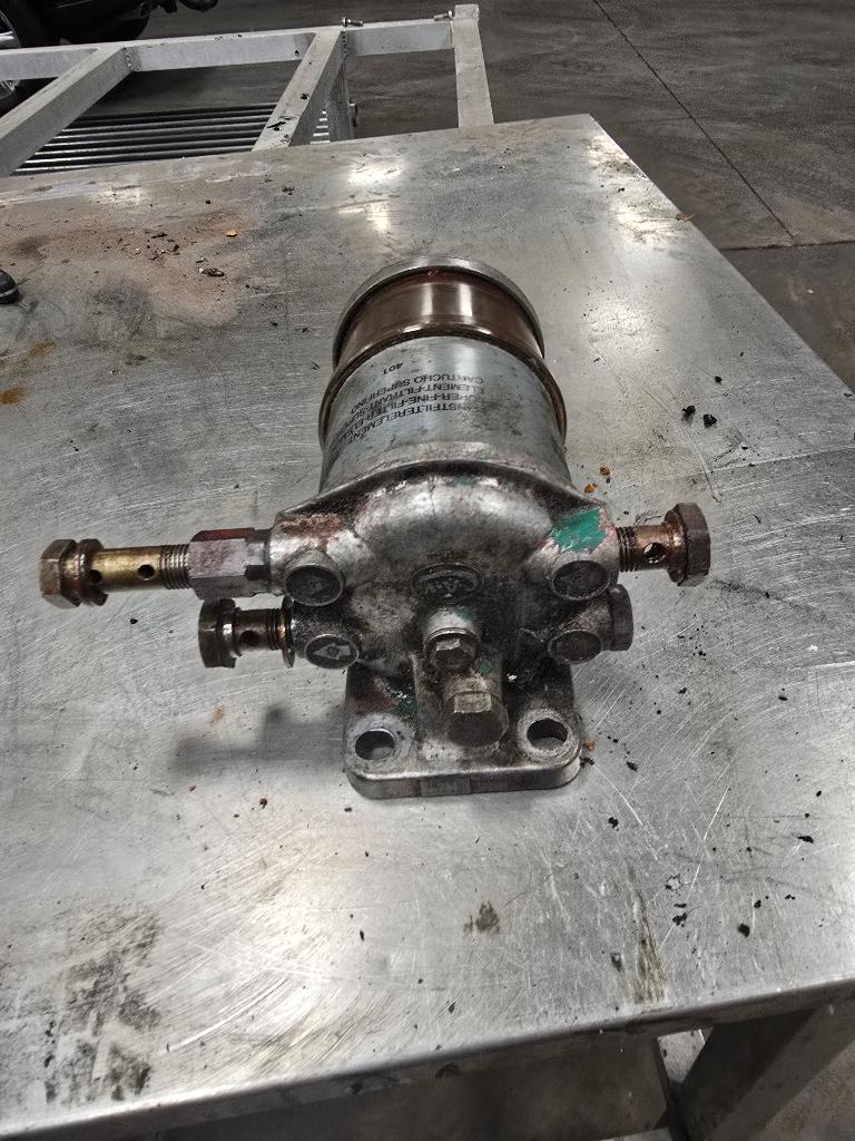 Dieselfilter Volvo Penta md32, Watersport en Boten, Ophalen of Verzenden, Gebruikt, Motor en Techniek, Motorboot