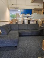 Hoekbank met hoofdleuning, 125 cm of meer, 125 cm of meer, Zo goed als nieuw, Info@homefriesland.nl