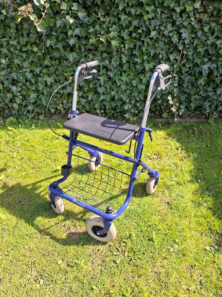 Degelijke rollator met rem en stokhouder rolator, Ophalen