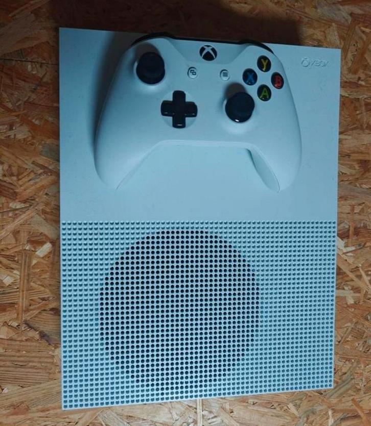 Xbox One S All-Digital Edition met controller, Spelcomputers en Games, Games | Xbox One, Zo goed als nieuw, Ophalen of Verzenden