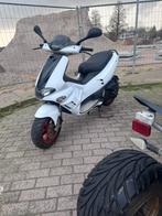 Gilera runner 70cc, Fietsen en Brommers, Scooters | Piaggio, Ophalen, Zo goed als nieuw, Tweetakt, Overige modellen