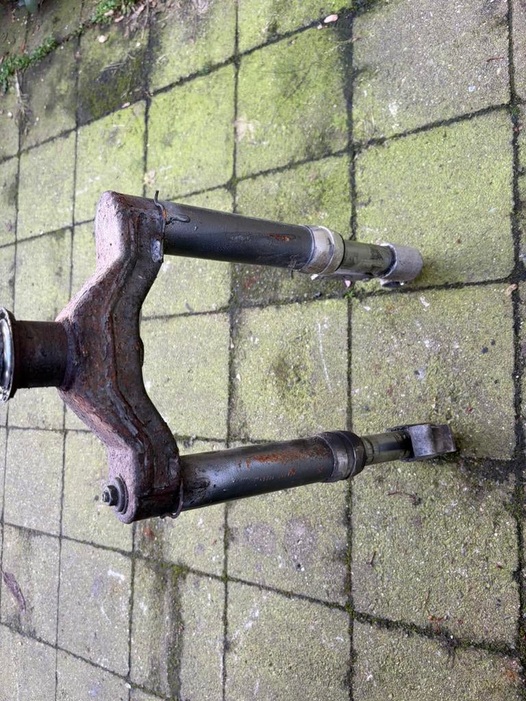 Piaggio skipper lx voorvork, Ophalen