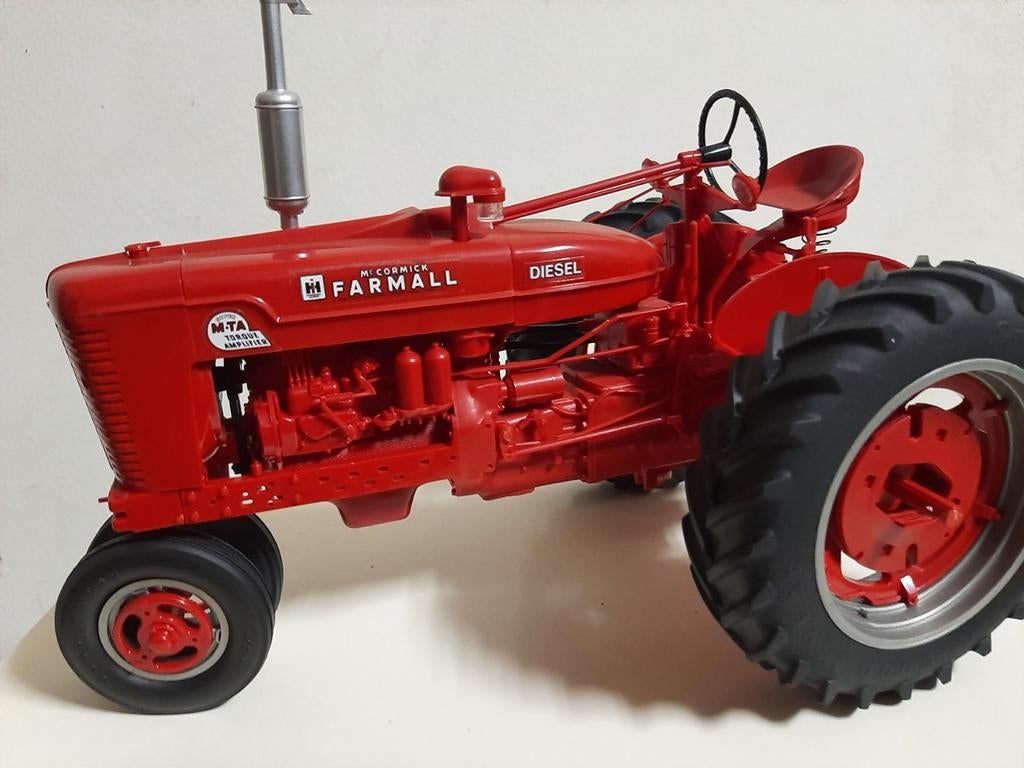 Farmall Super MTA. YODER schaal 1:16., Hobby en Vrije tijd, Modelbouw | Auto's en Voertuigen, Nieuw, Auto, Groter dan 1:32, Overige merken