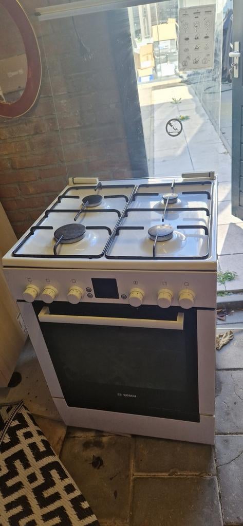 Bosch HGV745228N gasfornuis met oven, Ophalen, Gebruikt, Grill, 4 kookzones