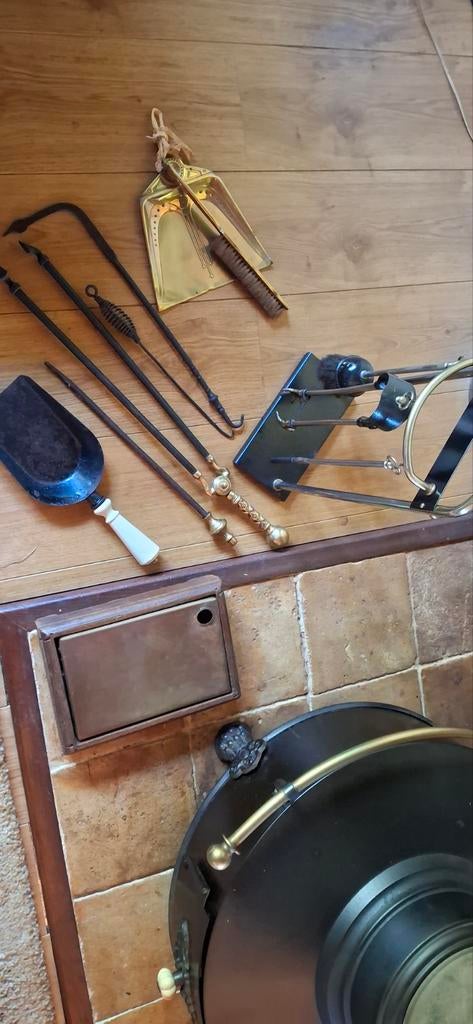 Haardstel en haardgereedschap set, Ophalen