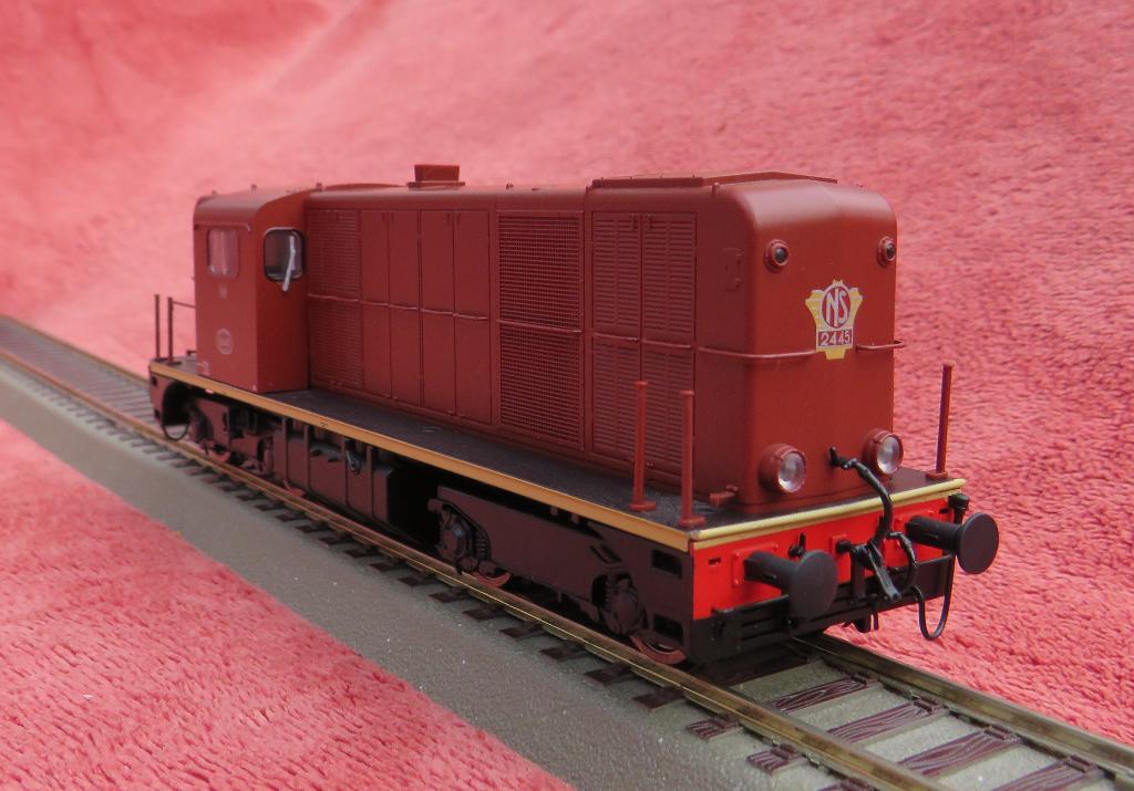 Roco 62790. NS 2400, Ophalen of Verzenden, Roco, Gelijkstroom, Locomotief