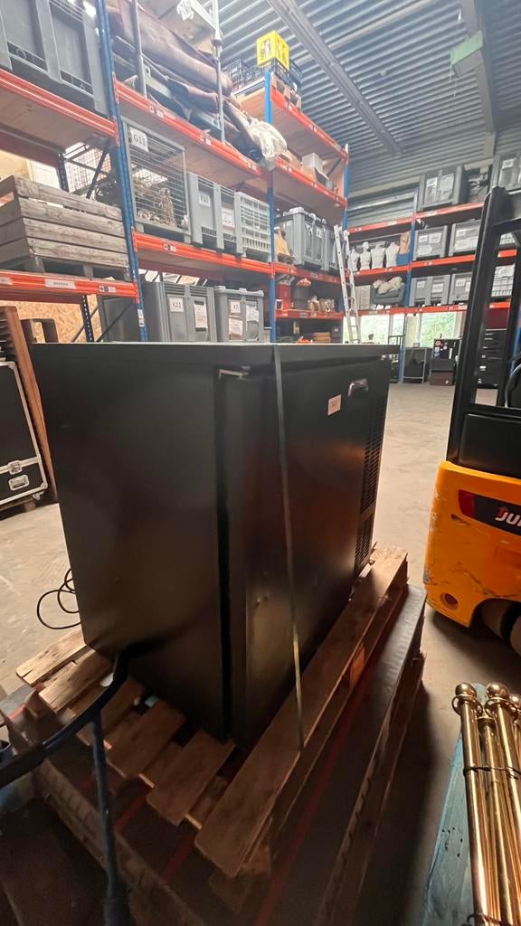 Fusten koeler, weinig gebruikt, Ophalen, Zo goed als nieuw