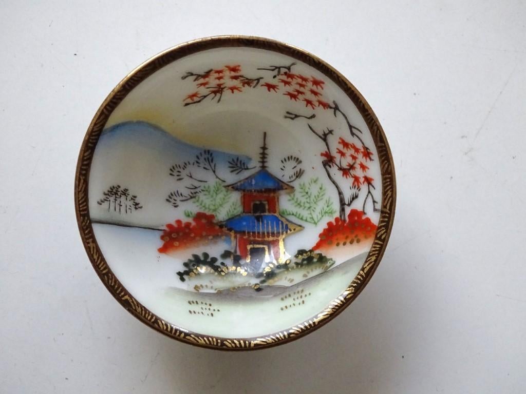 Klein Japans Schaaltje theekommetje Porselein Kutani, Antiek en Kunst, Antiek | Porselein, Ophalen of Verzenden