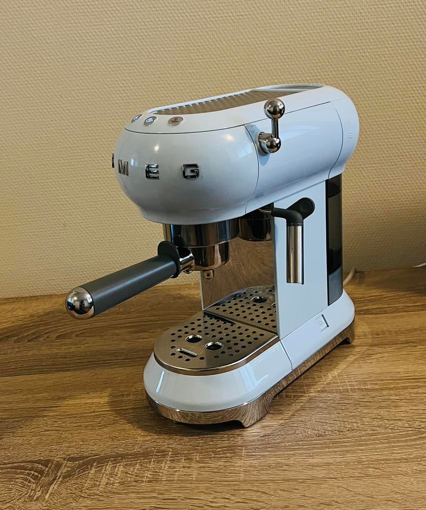 ️ Smeg espressomachine – pastelblauw ️, Ophalen of Verzenden, Zo goed als nieuw, Espresso apparaat