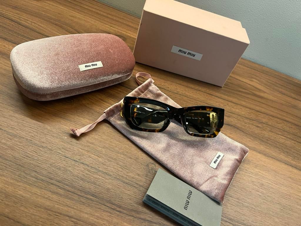 Miu Miu dames zonnebril, Sieraden, Tassen en Uiterlijk, Zonnebrillen en Brillen | Dames, Overige merken, Zonnebril, Bruin, Nieuw