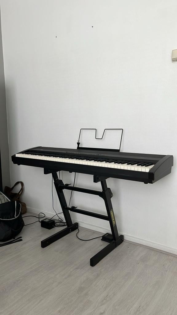 KORG SP-300 digitale piano, Muziek en Instrumenten, Piano's, Ophalen, Gebruikt, Zwart, Digitaal