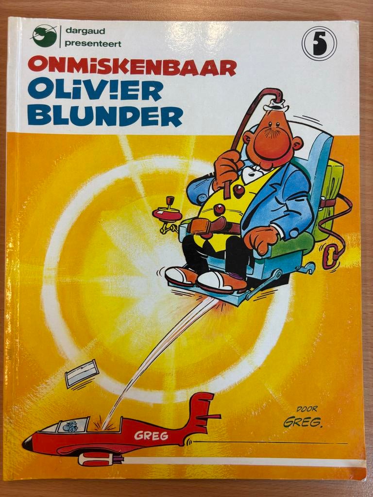 Onmiskenbaar Olivier Blunder 5 - Dargaud stripboek, Eén stripboek, Ophalen of Verzenden, Gelezen
