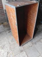 Stevige houten kist met metalen randen, Huis en Inrichting, Woonaccessoires | Kisten, Overige houtsoorten, Minder dan 50 cm, Gebruikt