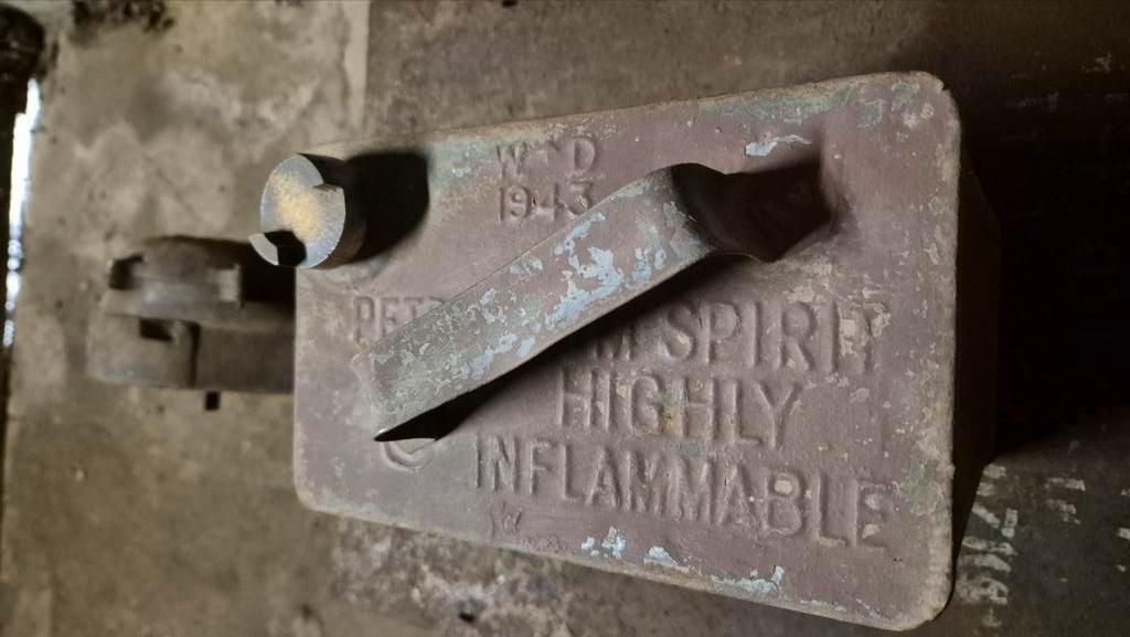 1943 petrol can British WW2, Verzamelen, Verzenden, Landmacht, Engeland, Overige typen