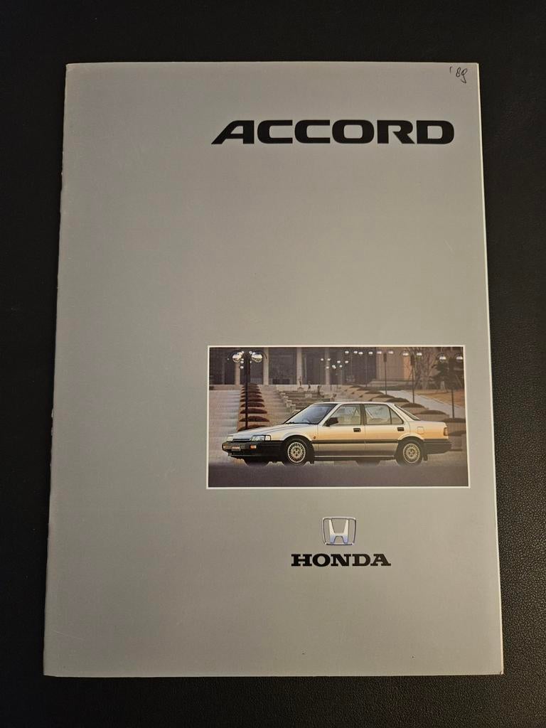 Brochure Honda Accord 1989 UK, Ophalen of Verzenden, Zo goed als nieuw, Honda