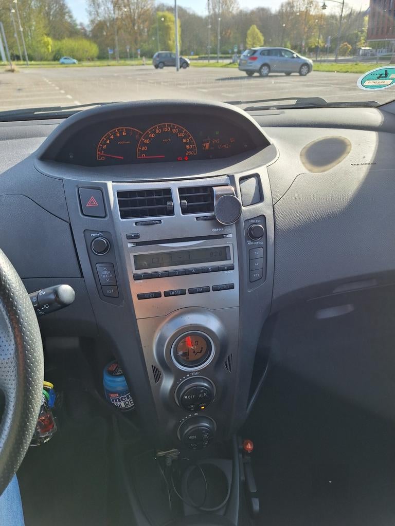 Toyota Yaris 1.3 VVTi Aspiration 2010 Airco/NAP, Auto's, Voorwielaandrijving, 1025 kg, Stof, 40 €/maand