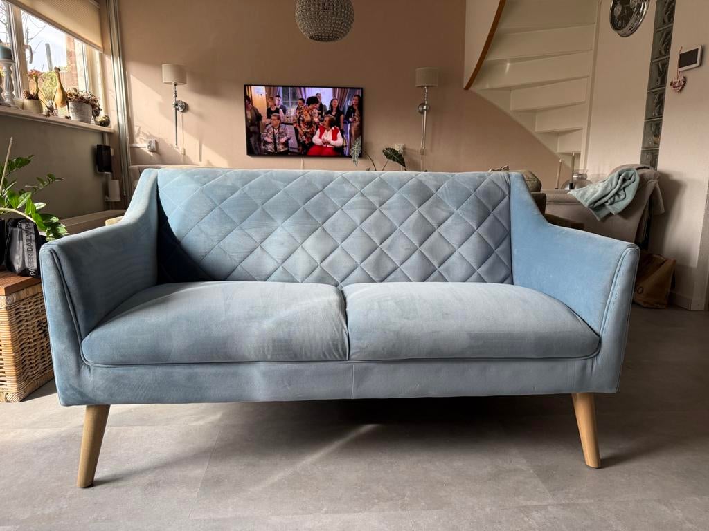 Blauwe velvet Rivièra Maison bank, Huis en Inrichting, Banken | Bankstellen, Ophalen, Gebruikt, Tweepersoons, 75 tot 100 cm
