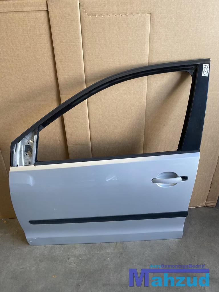 VOLKSWAGEN POLO 9N zilver LA7W links voor deur portier, Gebruikt, Volkswagen AG, Voor, Berliner Ring 2
38440  Wolfsburg, DE