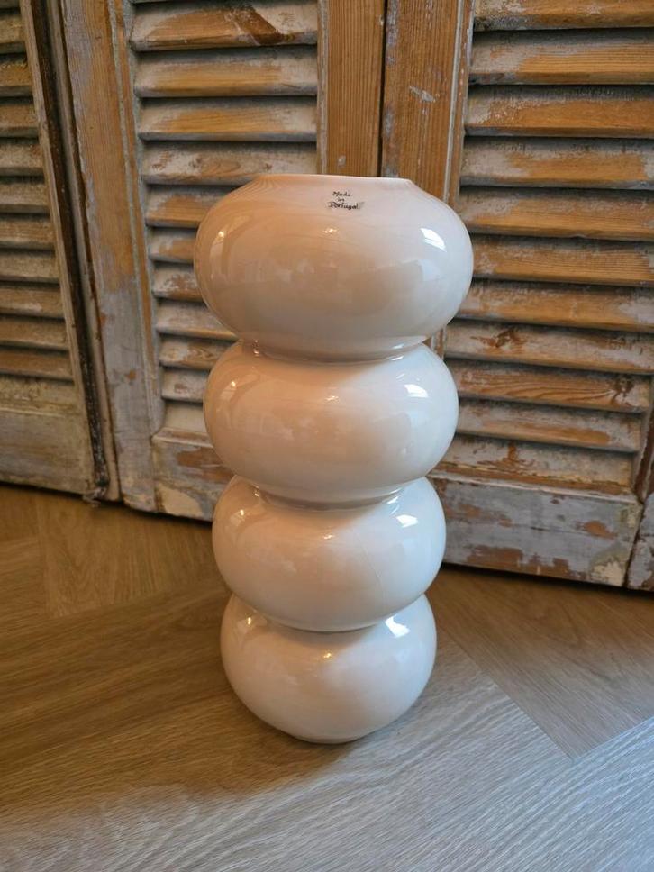 Mooie beige vaas bolvorm vaas, Huis en Inrichting, Woonaccessoires | Vazen, Overige kleuren, Minder dan 50 cm, Aardewerk of Porselein