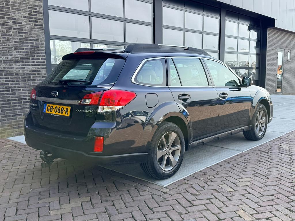 Subaru Outback 2.5i-X Luxury automaat | Leer | Navi | Camera, Auto's, Subaru, Euro 5, Beige, 4 cilinders, Blauw