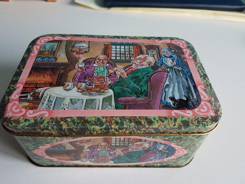 blik AH, ca. 18,5 x 13 cm, blik goed, sluiting niet, Ophalen of Verzenden, Gebruikt, Overige