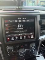 Dodge Ram uconnect 8.4 Radio met CarPlay, Auto diversen, Ophalen of Verzenden, Zo goed als nieuw