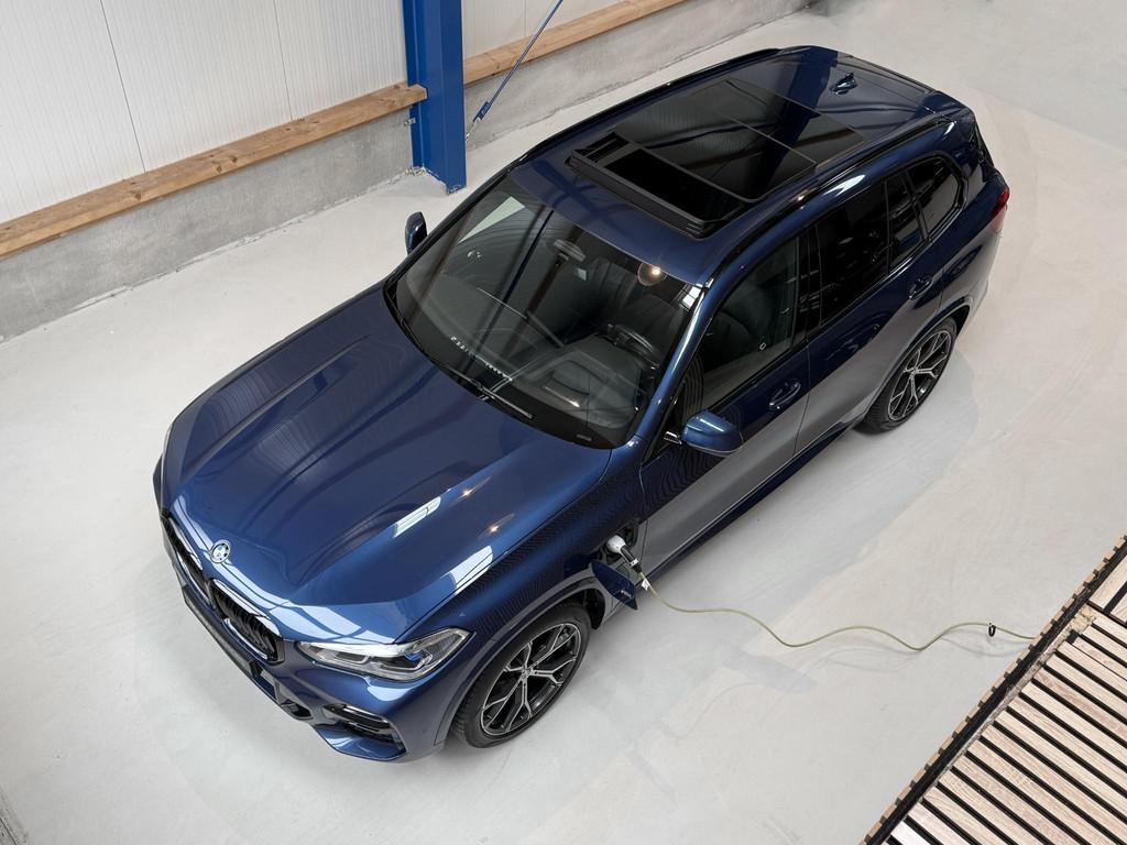 BMW X5 xDrive45e High Executive M SPORT PAKKET - PANORAMADAK, Gebruikt, 394 pk, Blauw, Vierwielaandrijving