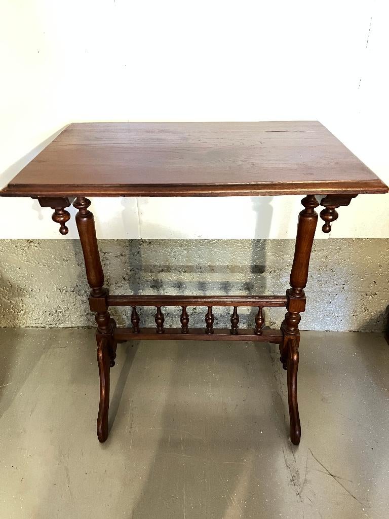 Antiek frans tafeltje , oud tafeltje, bijzet tafel, keuken, Antiek en Kunst, Curiosa en Brocante, Ophalen