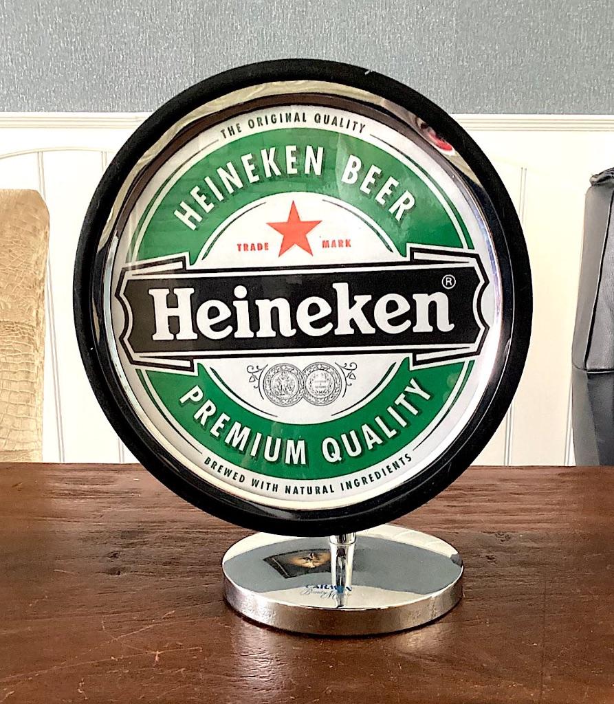 Te koop zware tafel Heineken reclame lamp van Chrome ., Ophalen of Verzenden, Zo goed als nieuw, Reclamebord, Plaat of Schild