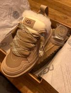 Nieuwe UGG Lowmel sneakers - Maat 38, Kleding | Dames, Schoenen, Ophalen of Verzenden, Nieuw, Beige, Sneakers of Gympen