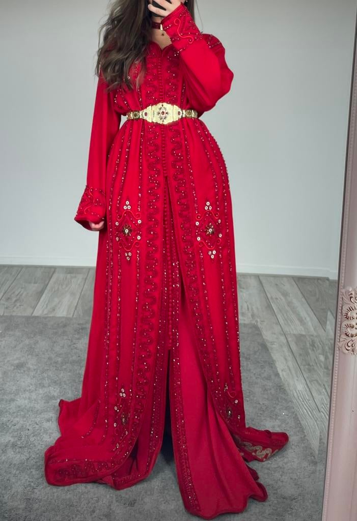 Takchita te huur €50,-, Ophalen of Verzenden