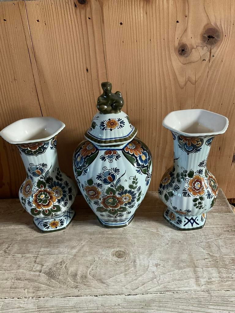 Mooie set vazen Delft handmade, Antiek en Kunst, Antiek | Vazen, Ophalen of Verzenden