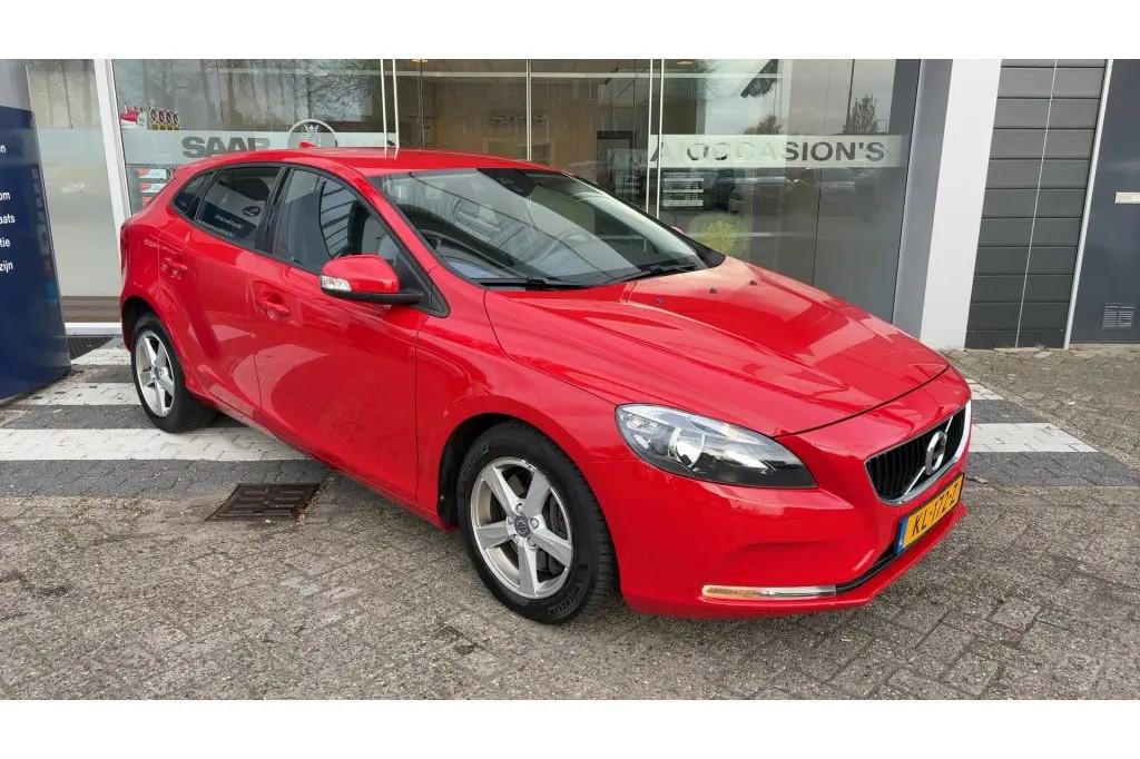 Volvo V40 1.5 T2 Nordic+ Trekhaak | Cruise Cont € 12.950,0, Auto's, Automaat, Stof, 4 cilinders, 700 kg