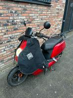 NIU Scooter Type 3 - Inclusief helm en twee accu's, Ophalen, Gebruikt, Elektrisch