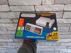 Nintendo Classic Mini NES - Compleet + 30 games, Spelcomputers en Games, Ophalen of Verzenden, Nieuw, Met 1 controller, Met games