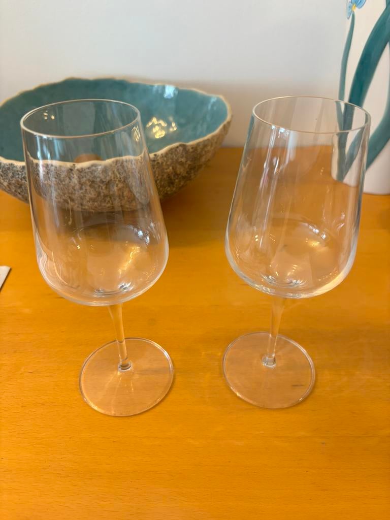 2x witte wijnglazen van Albert Heijn, Ophalen of Verzenden, Zo goed als nieuw, Overige typen