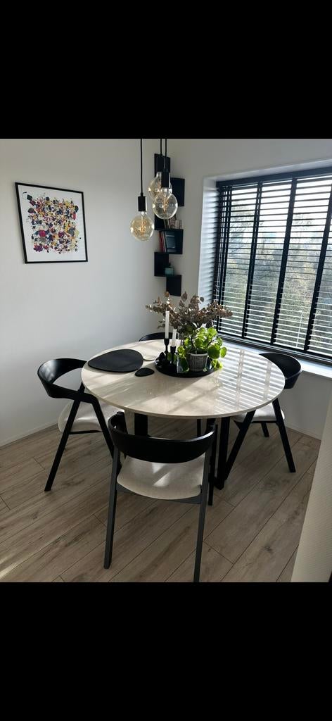 Ronde marmeren eettafel Crema Marfil Beige Ø130cm, Huis en Inrichting, Tafels | Eettafels, Gebruikt, 100 tot 150 cm, Vier personen