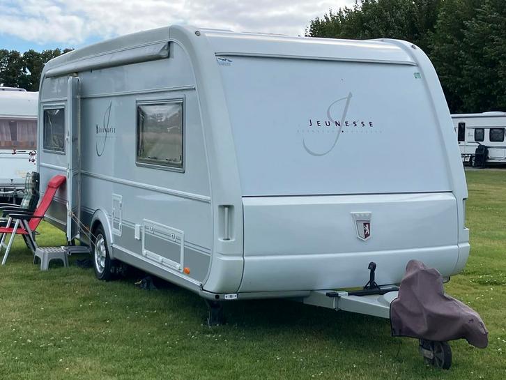 Zeer mooie tabbert Jeunesse 2004 inwst, Caravans en Kamperen, Caravans, Particulier, tot en met 4, 1250 - 1500 kg, Rondzit, Tabbert